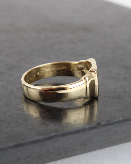 Recycled 9ct Y Gold Step Signet