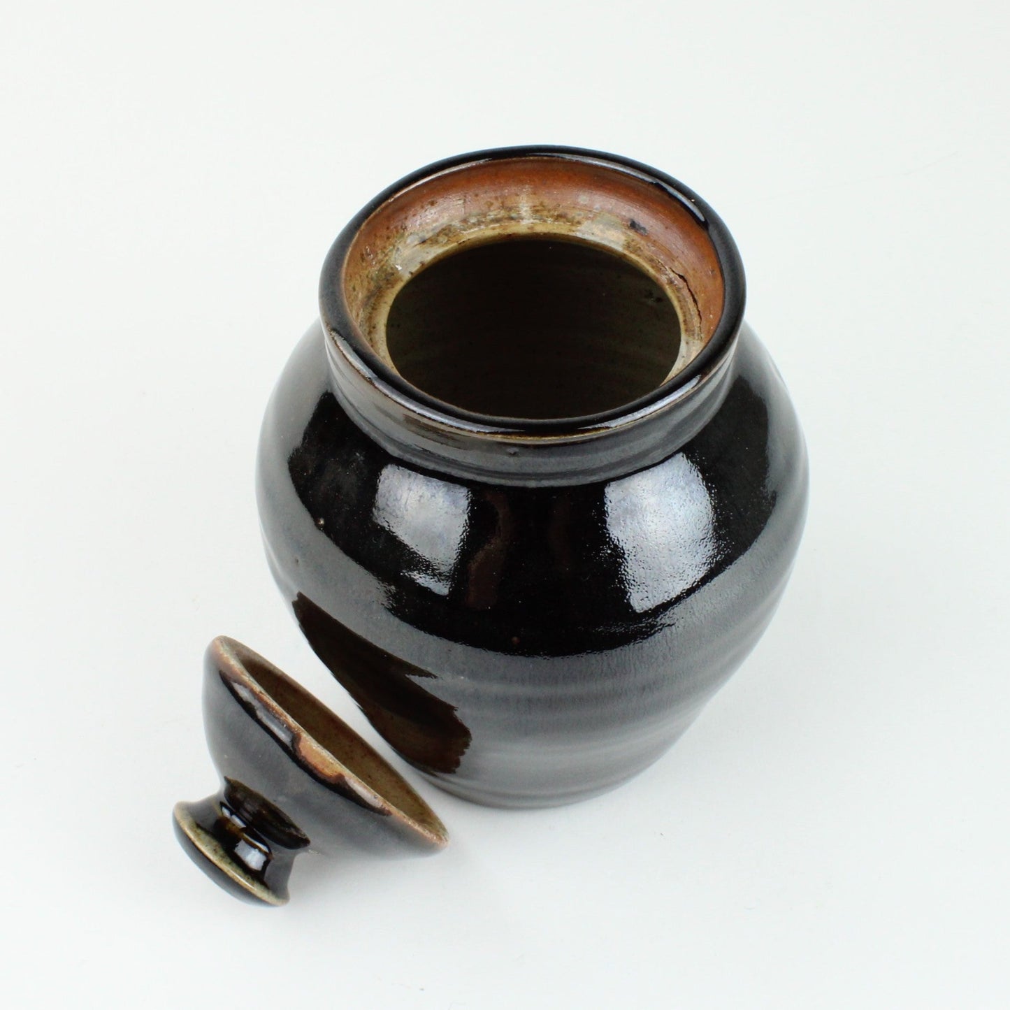 Small round jar VI